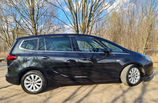 Opel Zafira cena 55999 przebieg: 114500, rok produkcji 2016 z Józefów małe 742